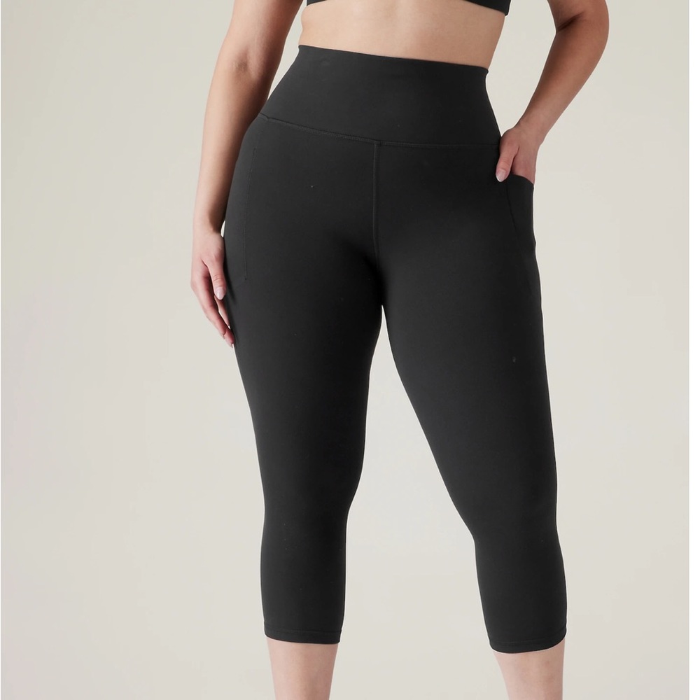 athleta ultimate stash capri
